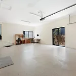 Glorious 5-Bed Amidst Nature In Burleigh Heads