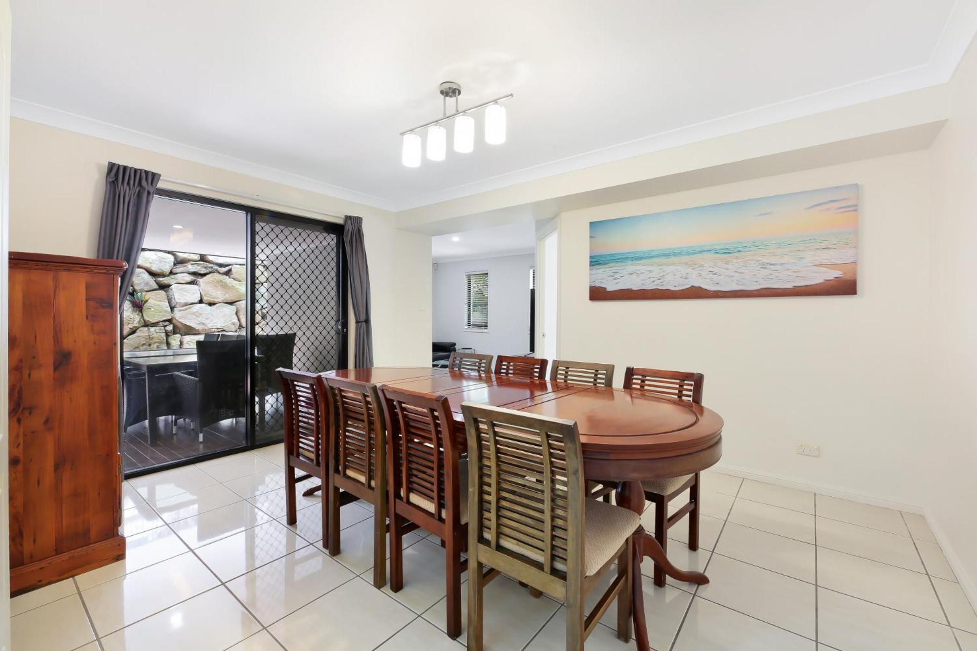 Glorious 5-bed Amidst Nature In Burleigh Heads * Gold Coast